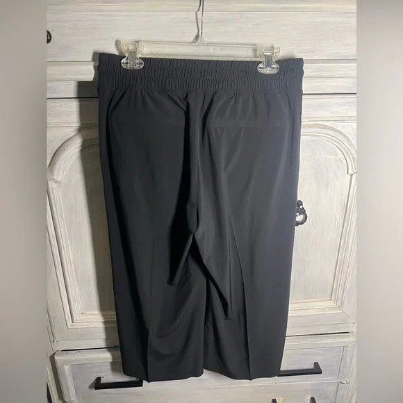Athleta Black Avenue Wide Leg Cropped Pants Athleisure Travel Lounge - Picture 10 of 11
